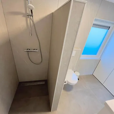 بيت للعطل Op De Veluwe Met Landelijk Uitzicht En Privacy *