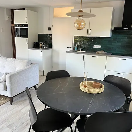 Op De Veluwe Met Landelijk Uitzicht En Privacy *