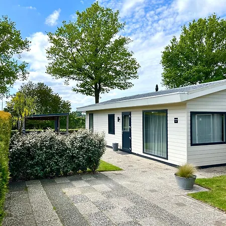 Op De Veluwe Met Landelijk Uitzicht En Privacy